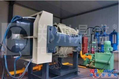 十九大報告中明確指出:&ldquo;建設(shè)生態(tài)文明是中華民族永續(xù)發(fā)展的千年大計&rdquo;,而污泥的無害化與資源化處置問題備受關(guān)注。&rdquo; 大環(huán)境下 污泥壓濾機(jī)廠家銷量出現(xiàn)新高峰